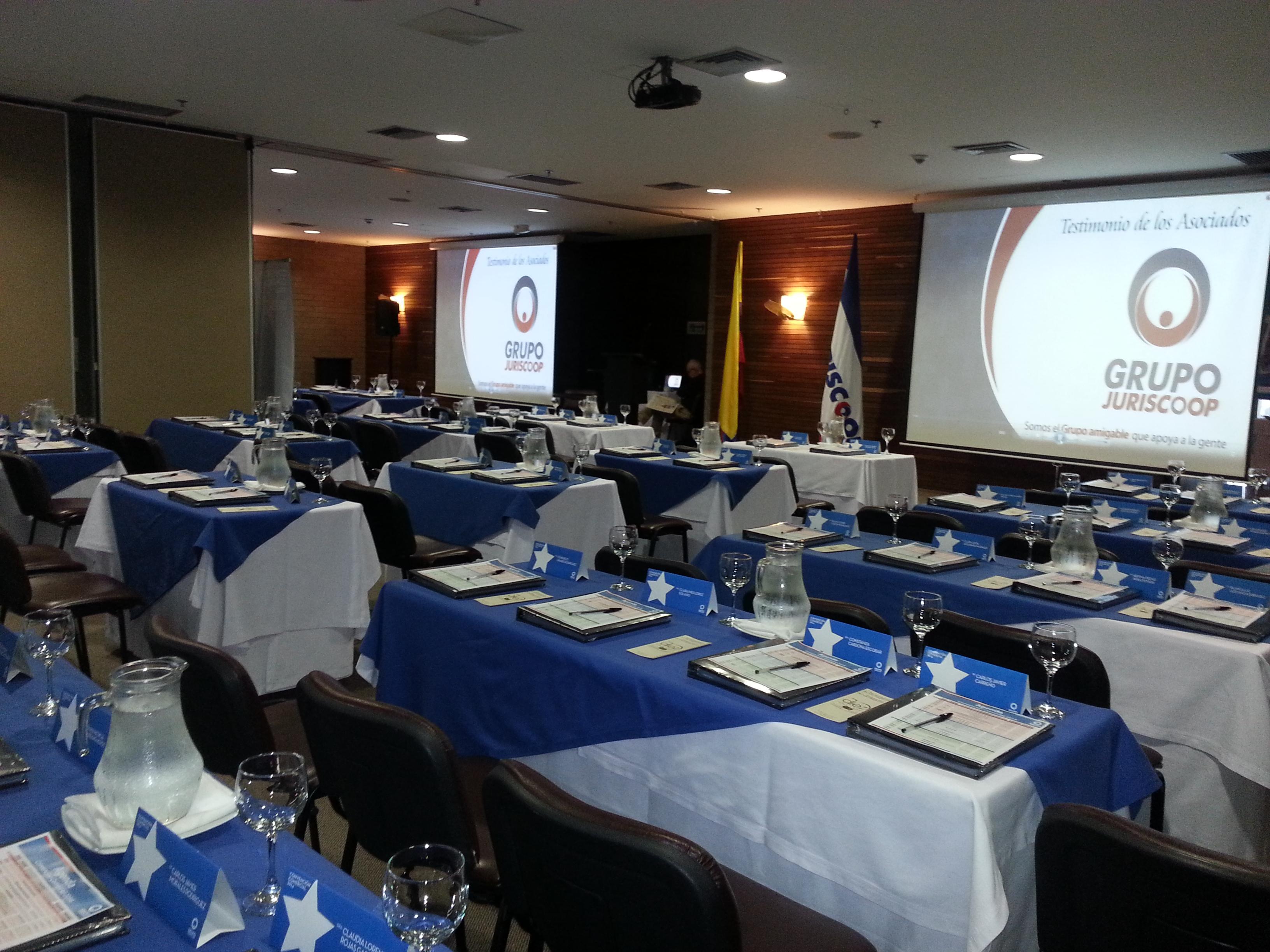 Diez Hotel Categoria Colombia Медельин Экстерьер фото A meeting of the Inter-American Defense College