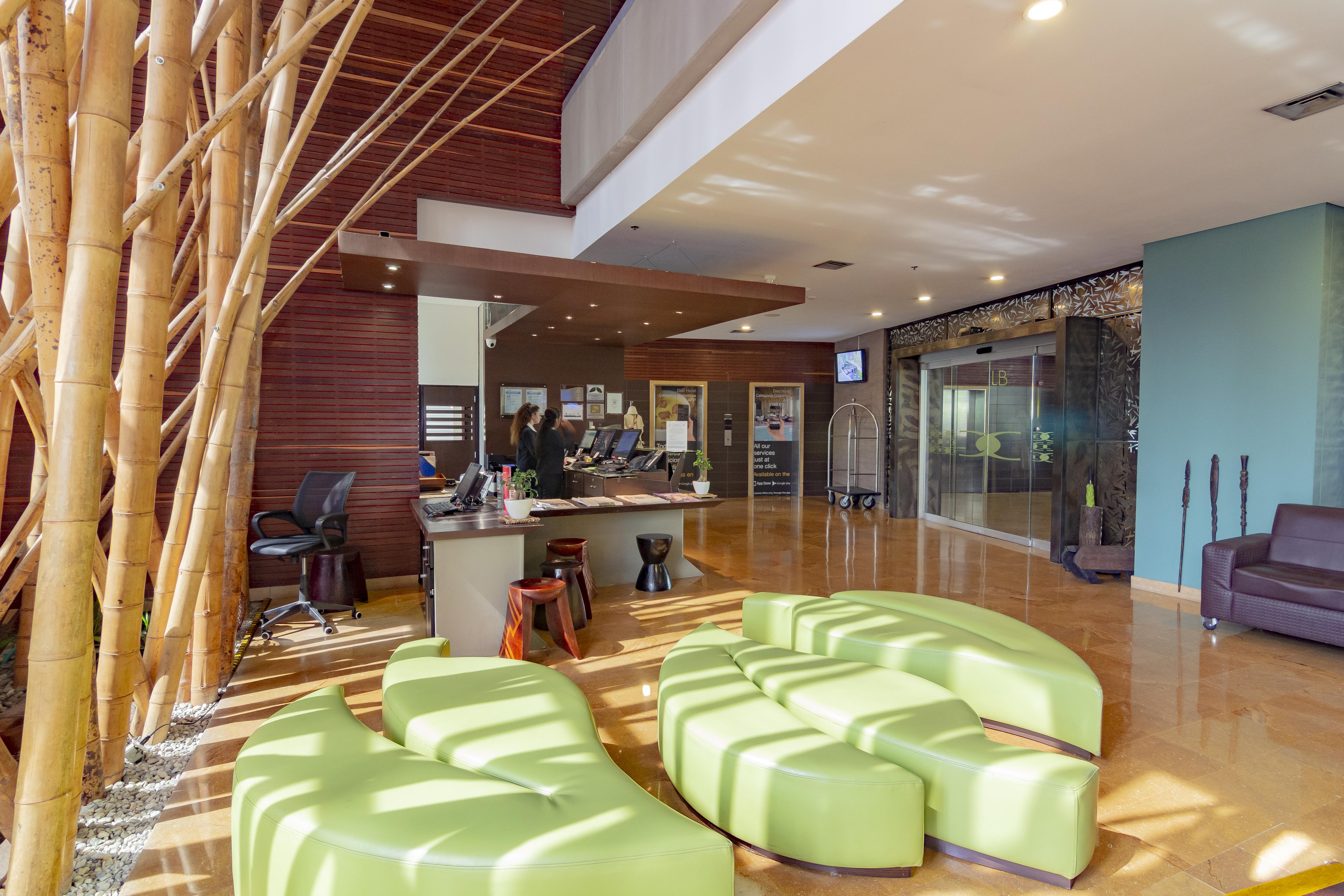 Diez Hotel Categoria Colombia Медельин Экстерьер фото The lobby of the Student Union Building
